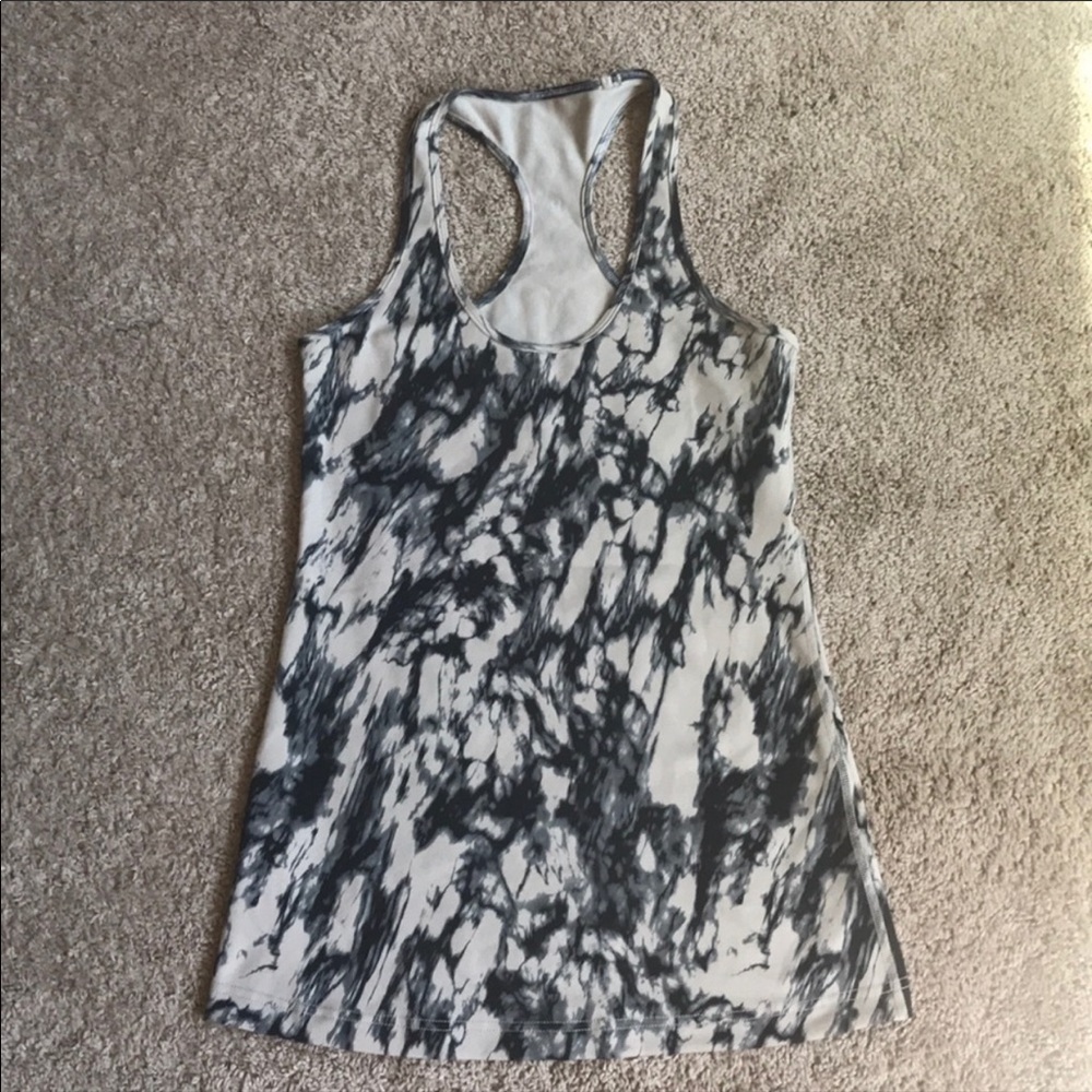 Lululemon tank “excellent condition”!